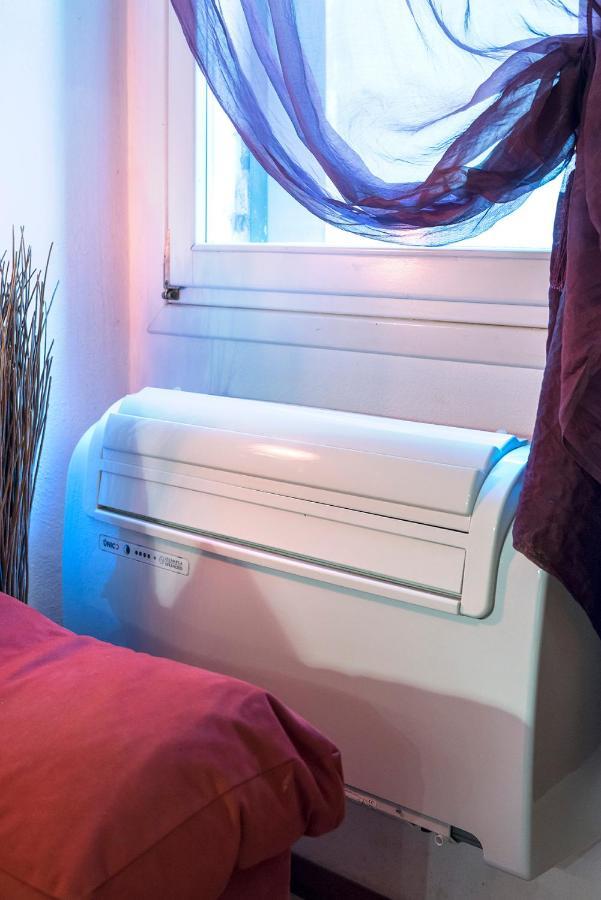 Piccolo - Cozy Studio In The Heart Of Authentic Veneţia Exterior foto